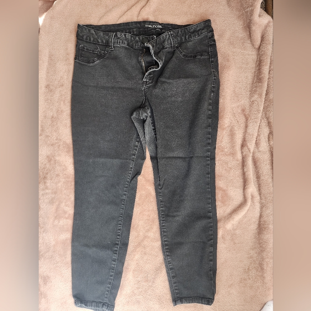 Black Skinny Jeans 20s